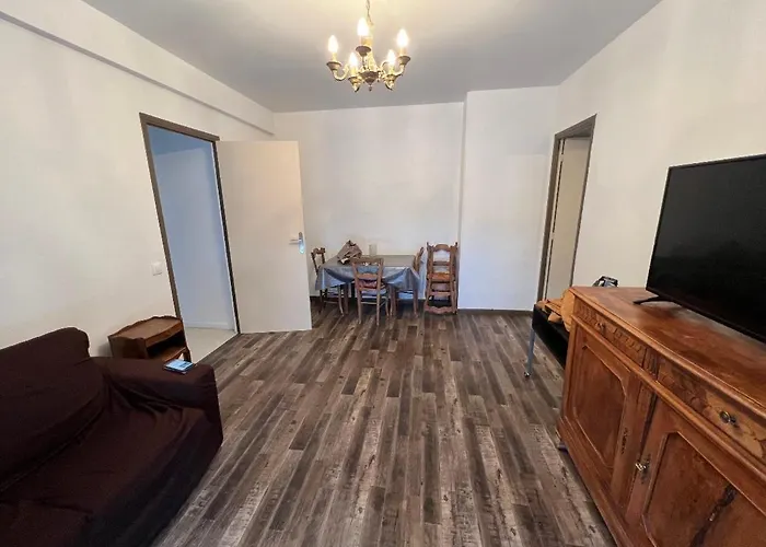 Proche Gare Routiere * 멍똥